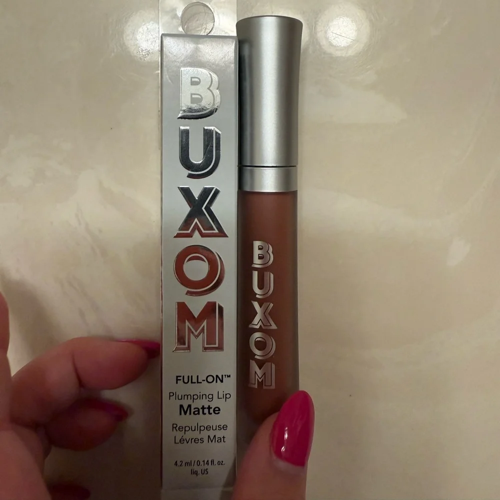 New! Buxom Full On Plumping Lip Velvety Smooth Matte Road Trippin